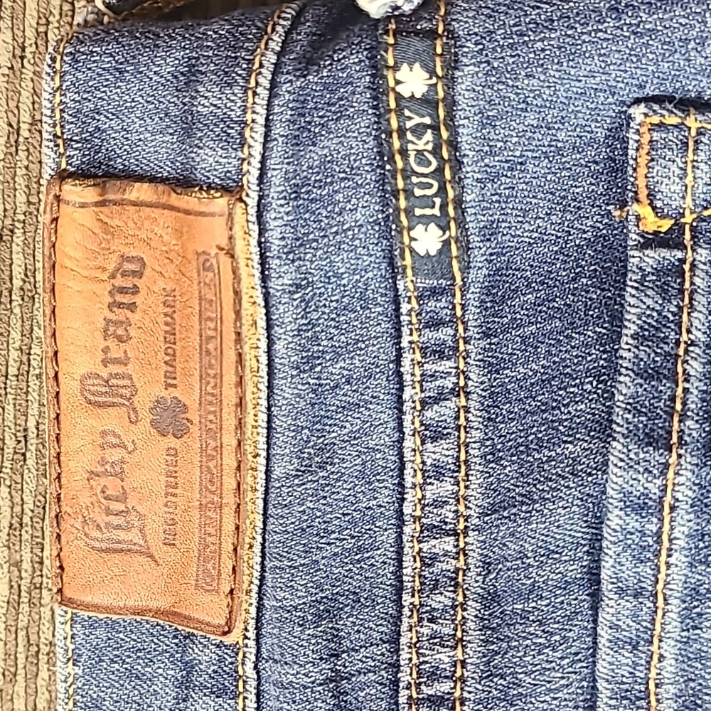 Lucky Brand Sofia Straight Jeans - Picture 10 of 10